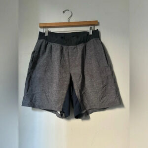LULULEMON T.H.E. The Lined Gray Black Athletic Shorts size Medium